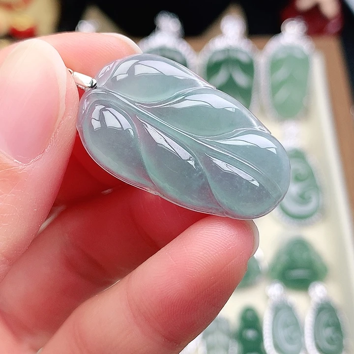 颈饰未镶嵌翡翠吊坠