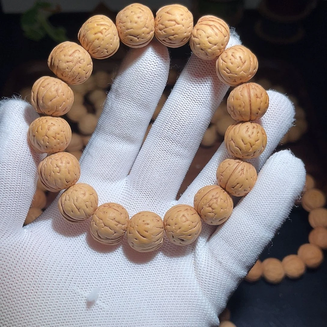 桃核吊坠原皮色水晶肌肉