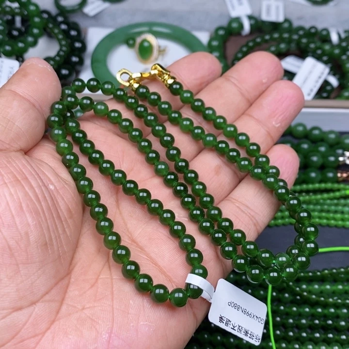 项链未镶嵌和田玉（碧玉）6m m