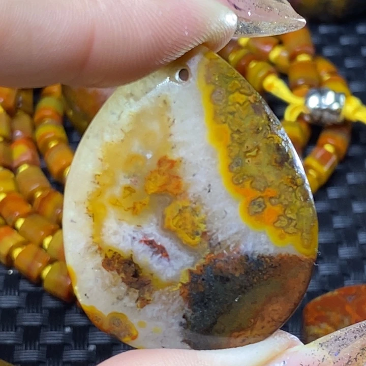 玛瑙/玉髓颈饰未镶嵌