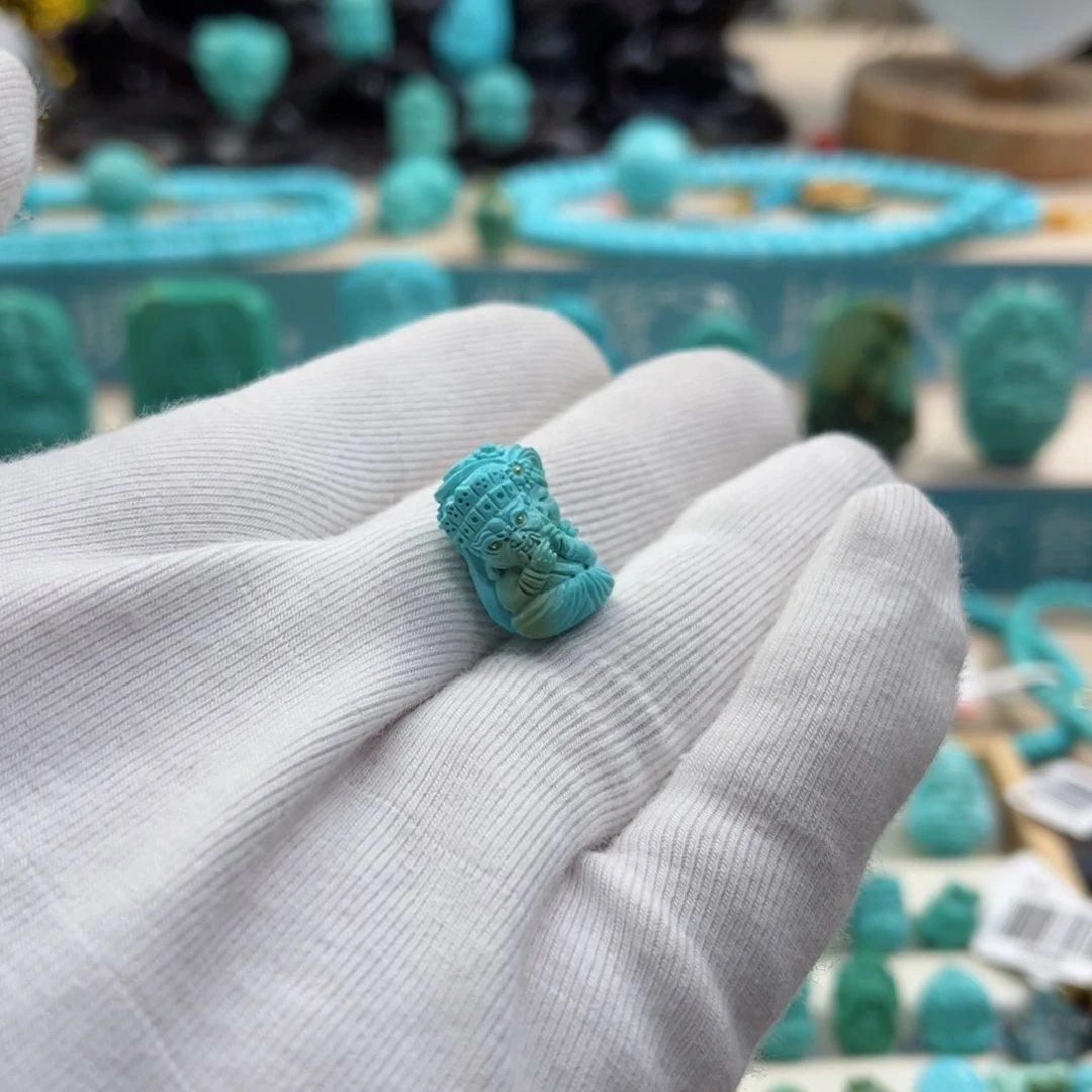 绿松石配饰未镶嵌