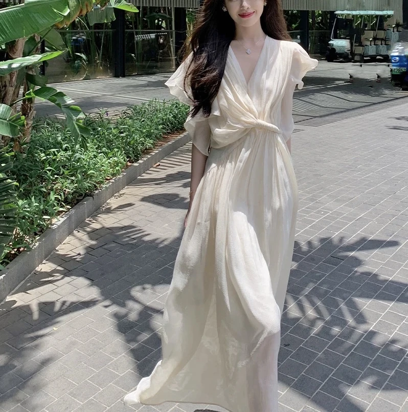 550 纯欲风高级感不规则设计款显瘦长裙连衣裙（A022）