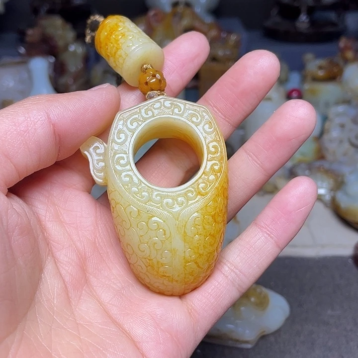 和田玉未镶嵌挂件