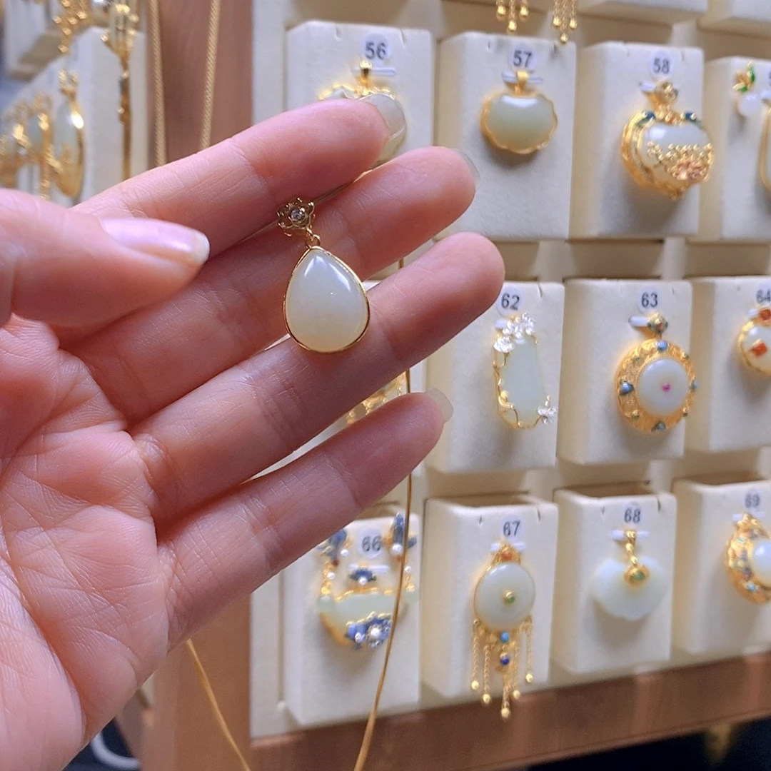 和田玉银S925镶嵌颈饰