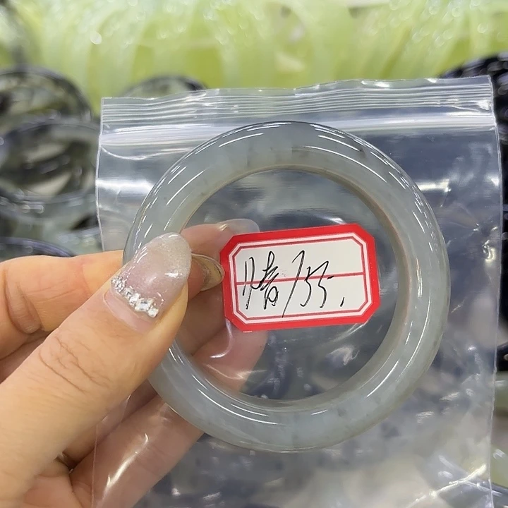 小***情蛇纹石玉未镶嵌手镯