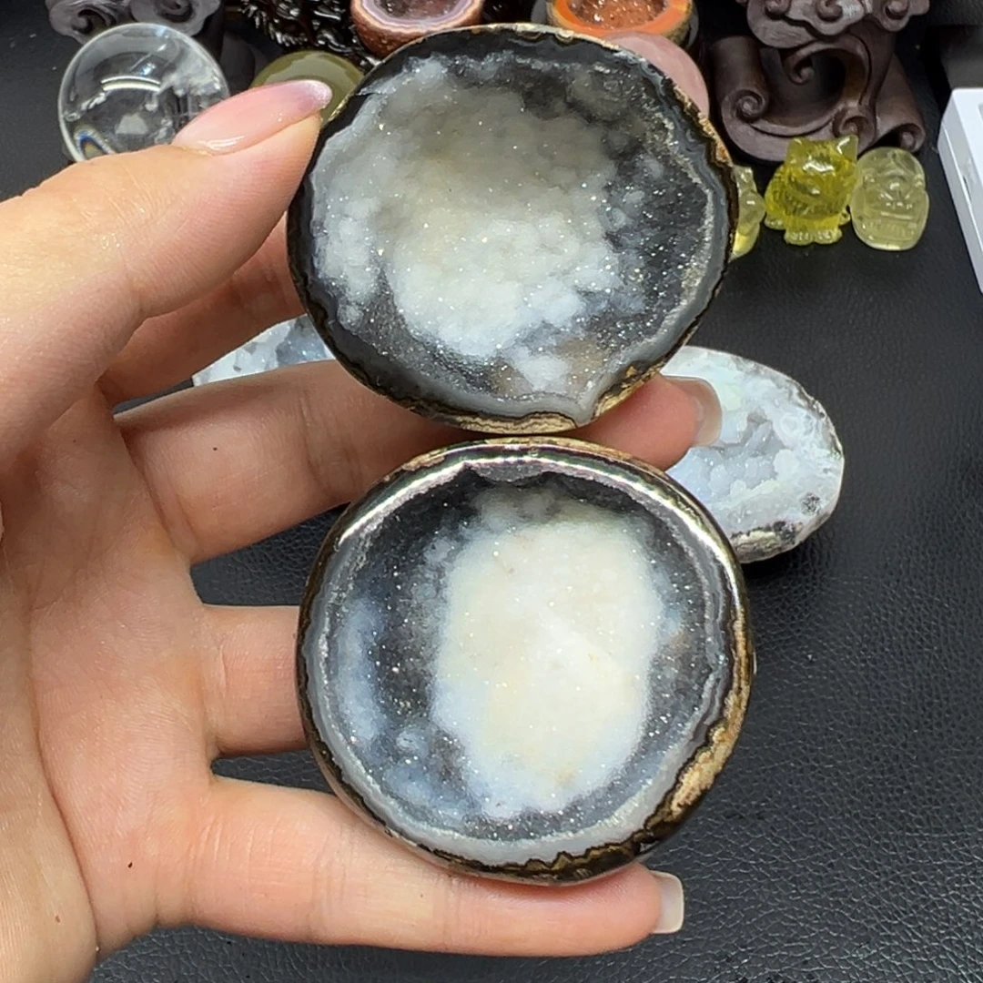 未镶嵌水晶大型摆件（非配饰）