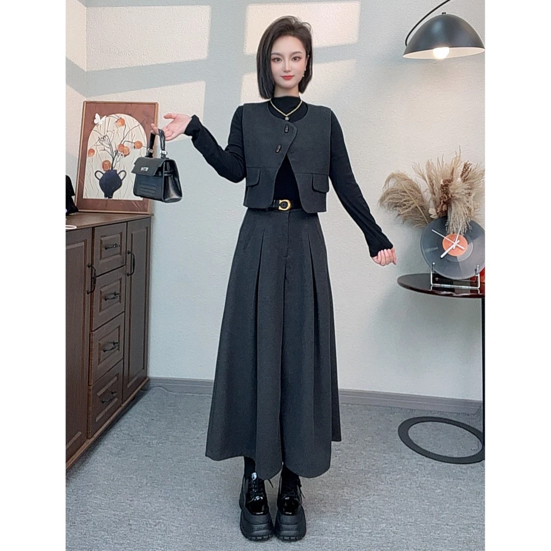 时尚气质套装2025秋冬新款女气质显瘦复古毛呢时尚马甲裤裙套装