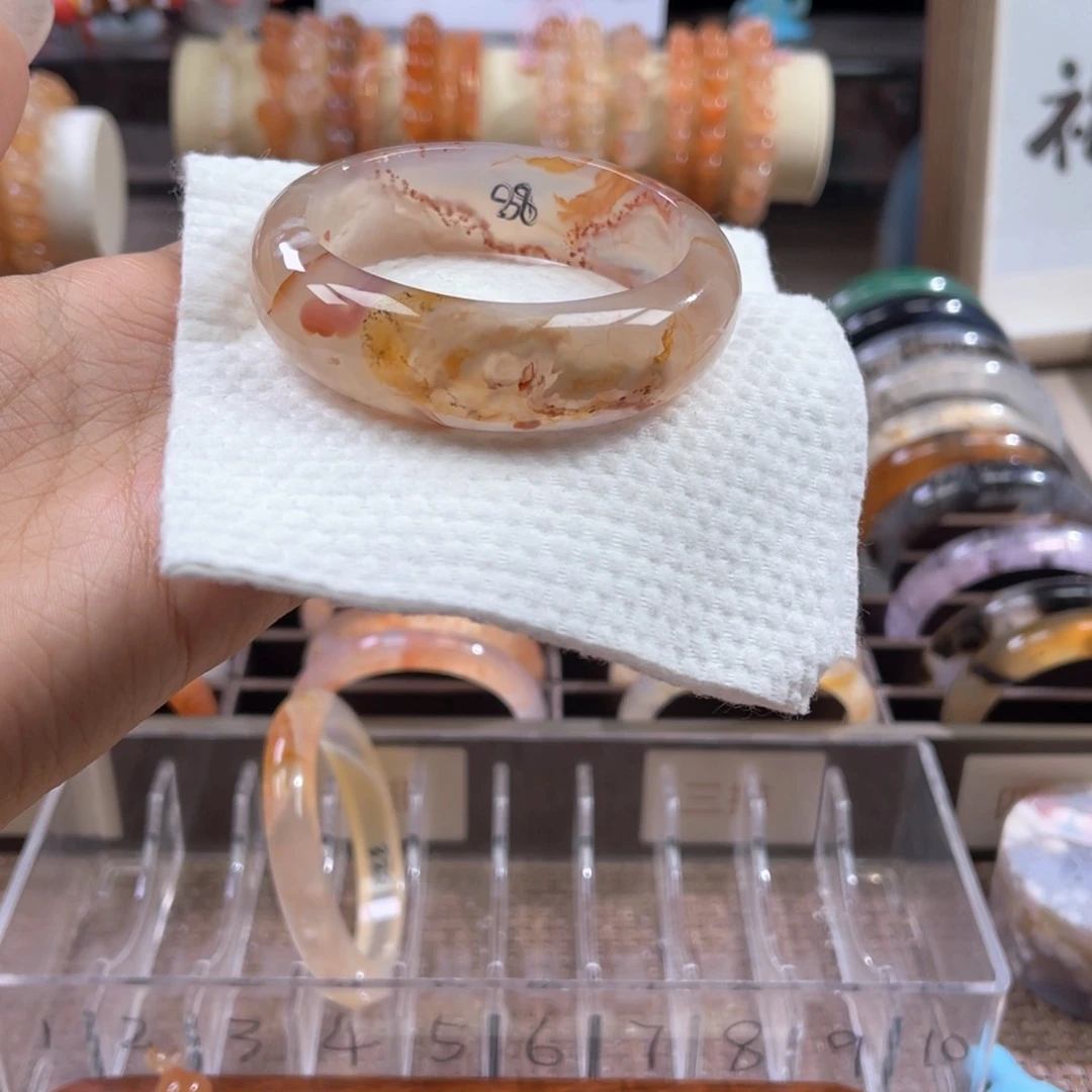 手镯玛瑙/玉髓未镶嵌
