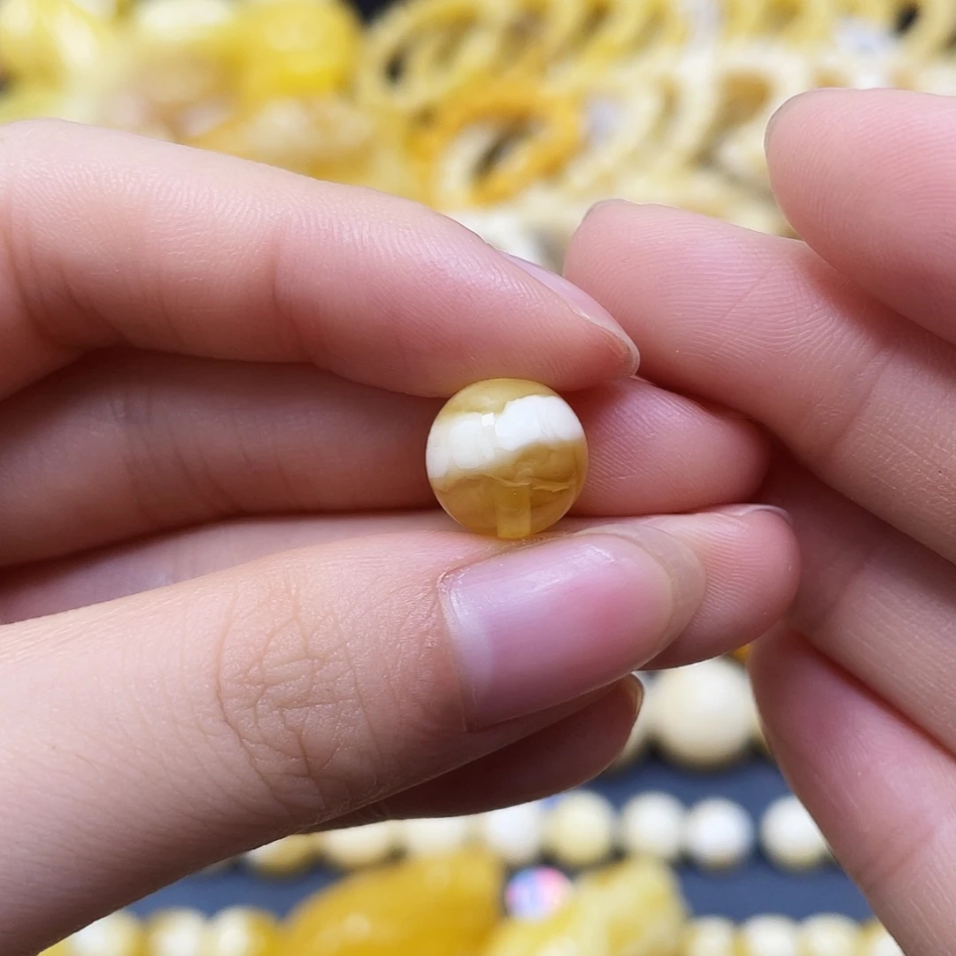 未镶嵌蜜蜡裸石圆珠10.9mm