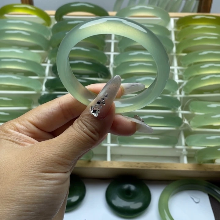 晚***!蛇纹石玉合金手镯