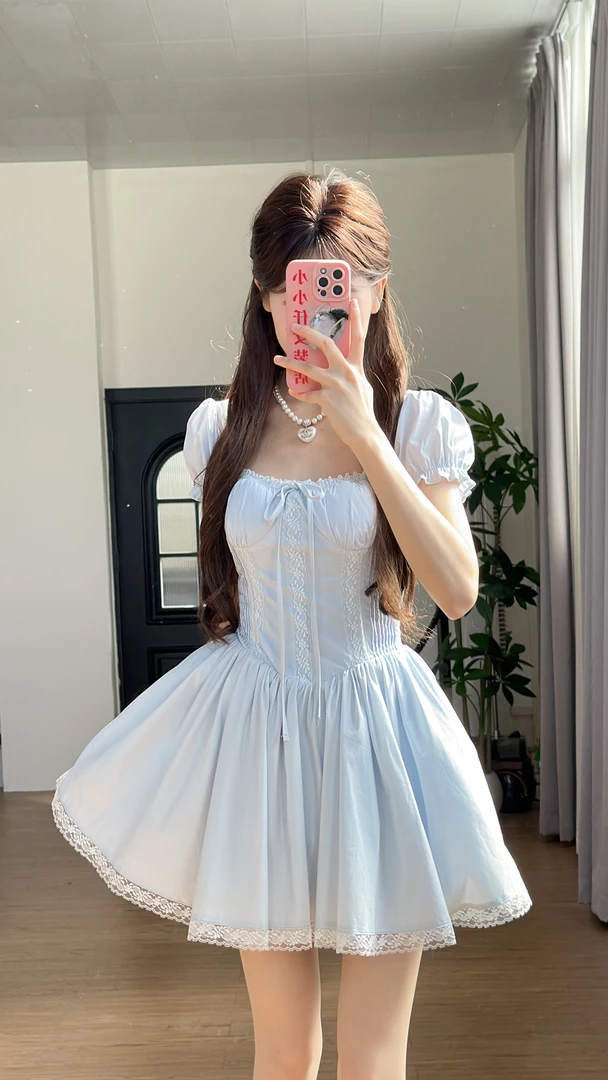 小小仟 芭蕾赞歌2.0收腰绑带鱼骨胸垫蓬蓬连衣裙