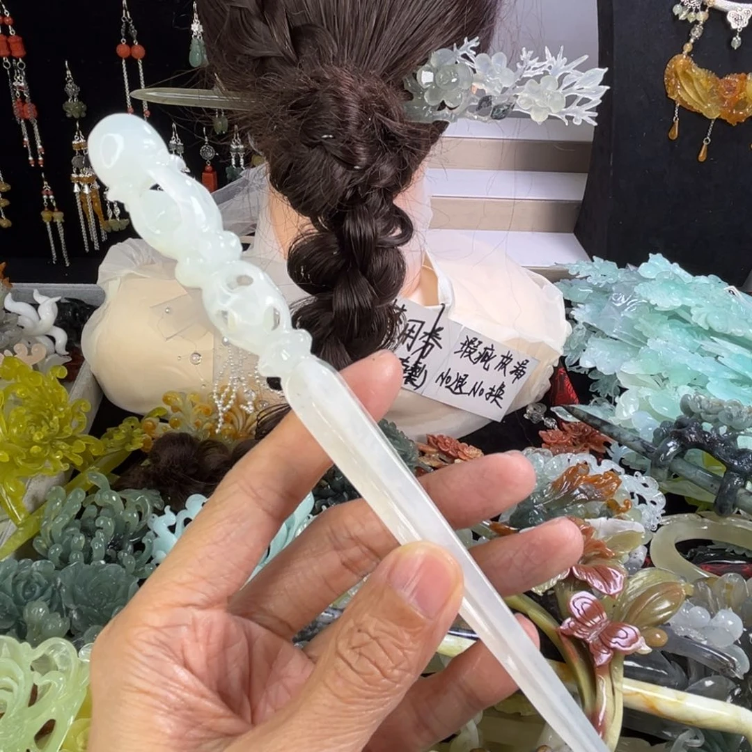 未镶嵌岫玉发饰瑕疵