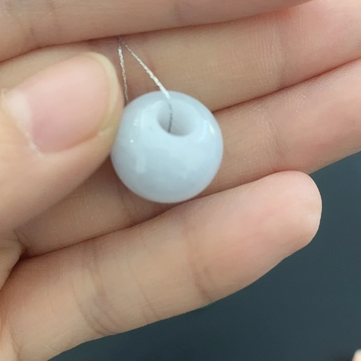 翡翠未镶嵌颈饰路路通