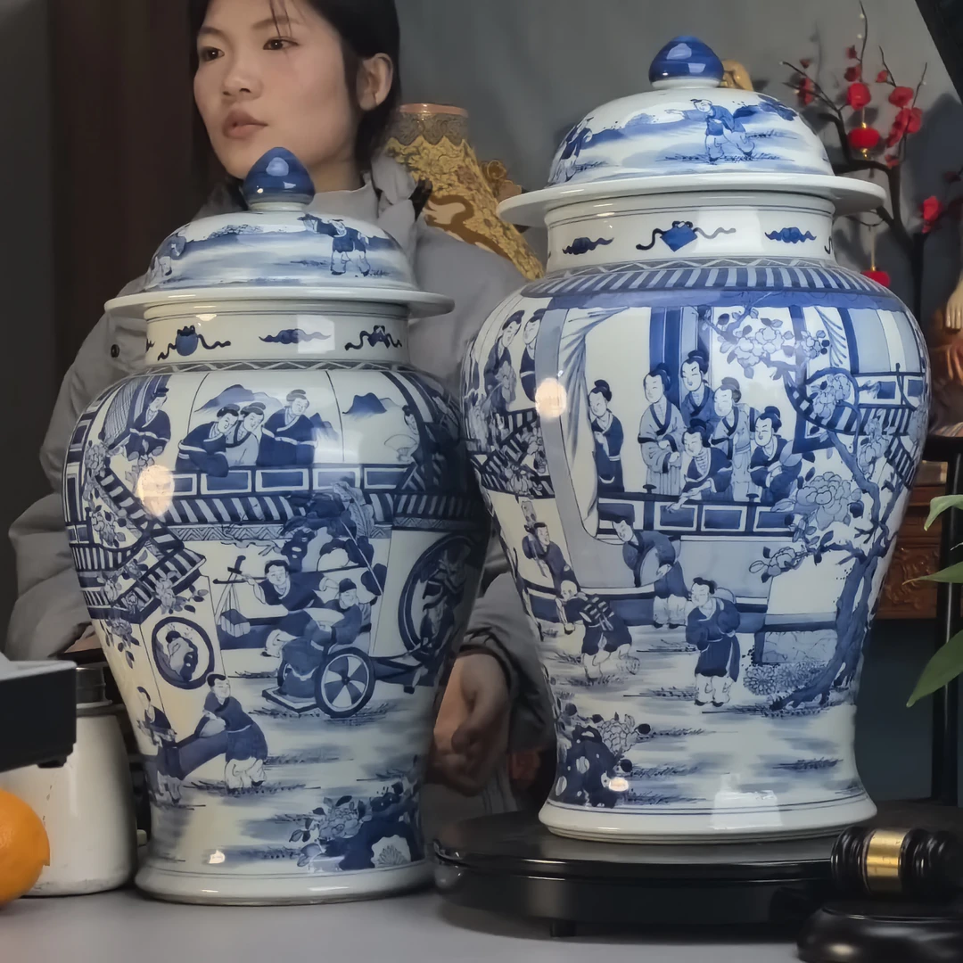 清 青花人物故事将军罐一对