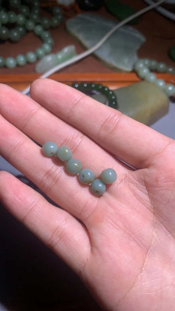 新疆和田玉精工单圈手串