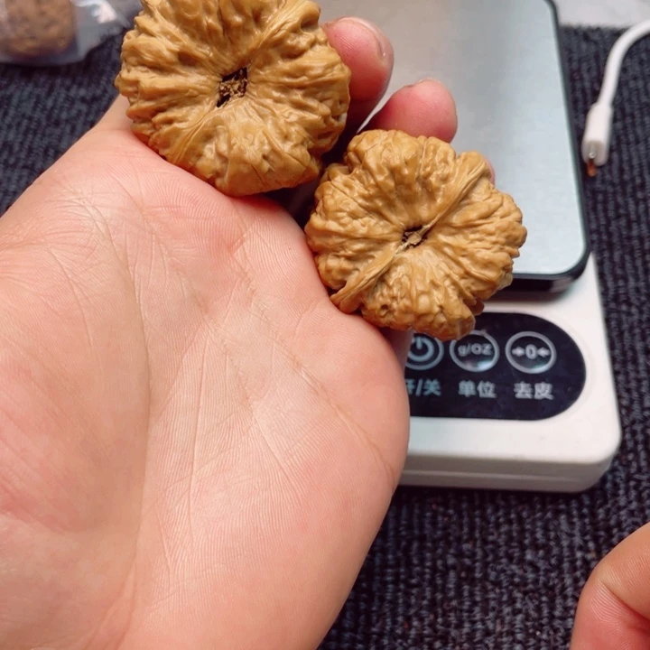 问***寒吊坠文玩核桃蛤蟆