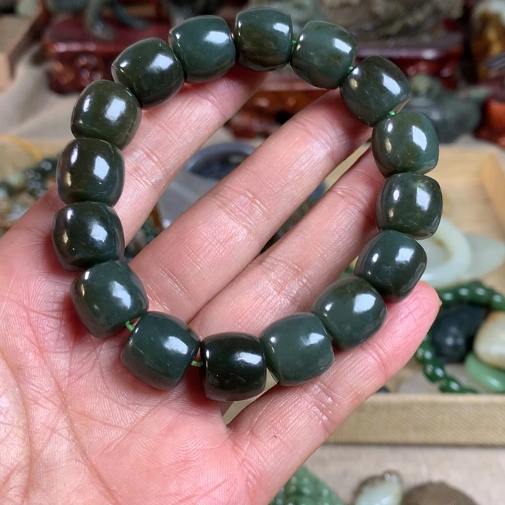 和田玉（糖玉）未镶嵌手镯