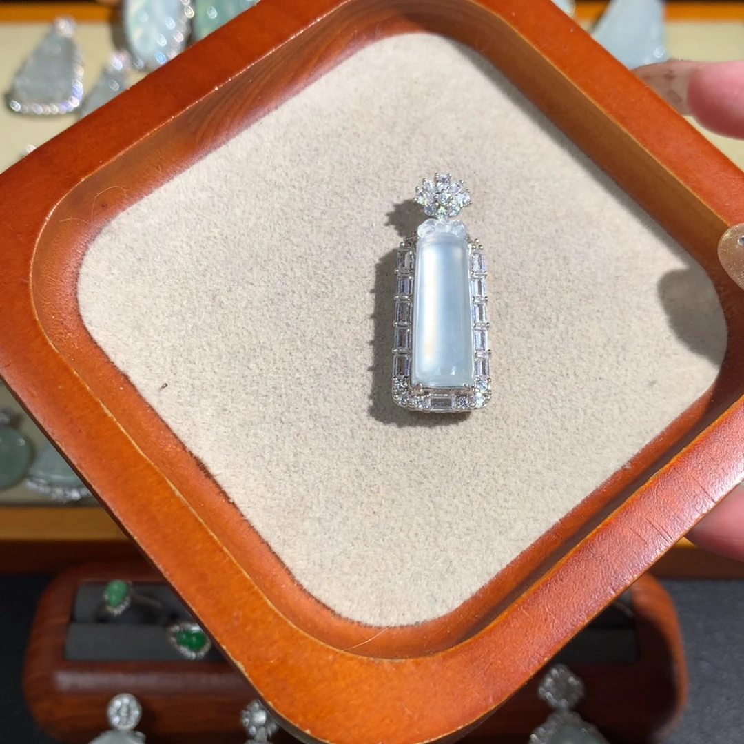 良***霄翡翠银S925镶嵌挂件柱子