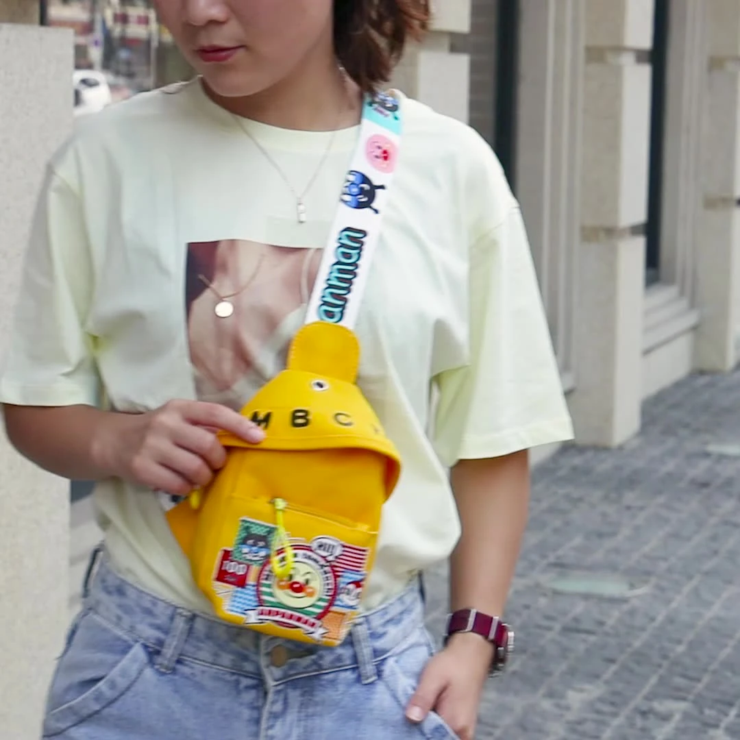 新款网红面包超人亲子包时尚单肩斜挎包ins可爱学生帆布卡通女包