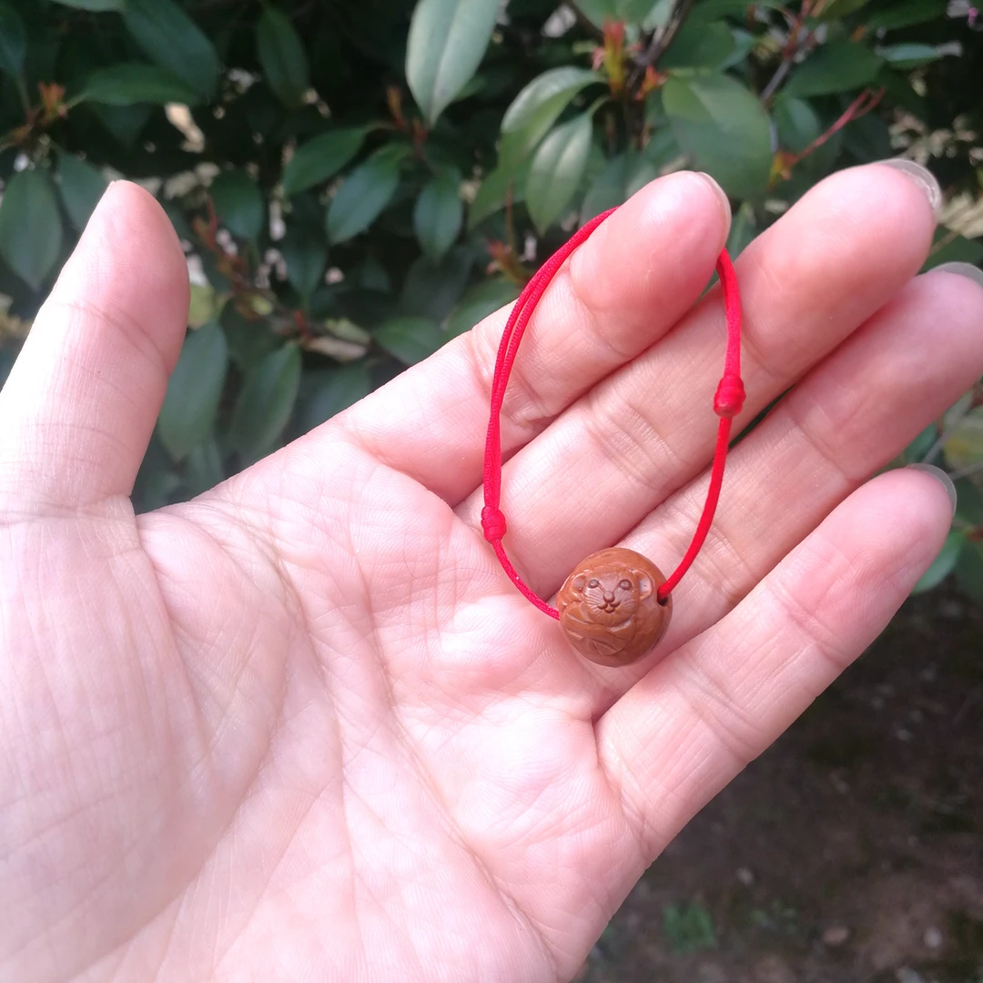 12生肖宝宝满月桃桃核珠手工雕刻编织红色手绳节日端午礼物新112