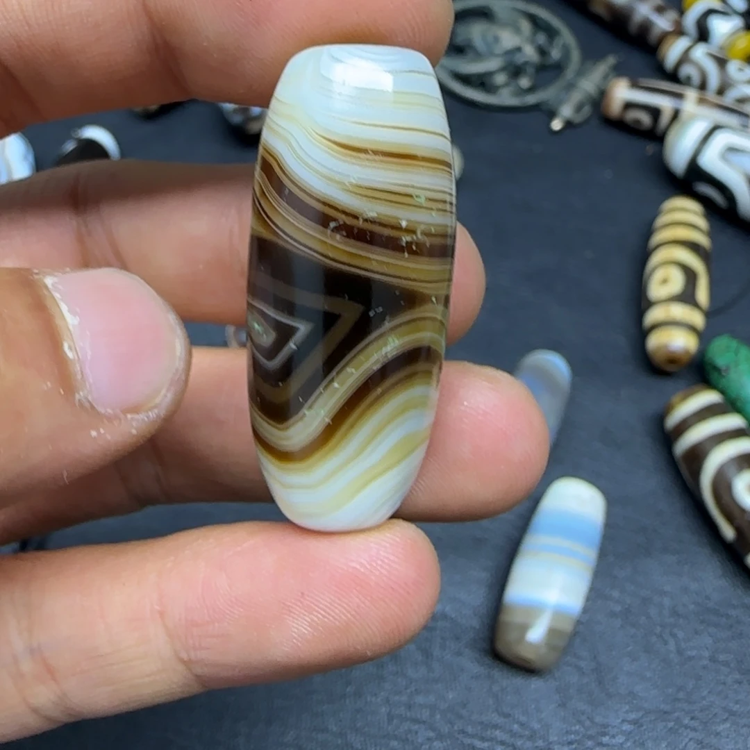 巴***間格萨推荐藏传一件