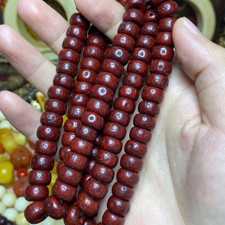 劳***山檀香紫檀（小叶紫檀）