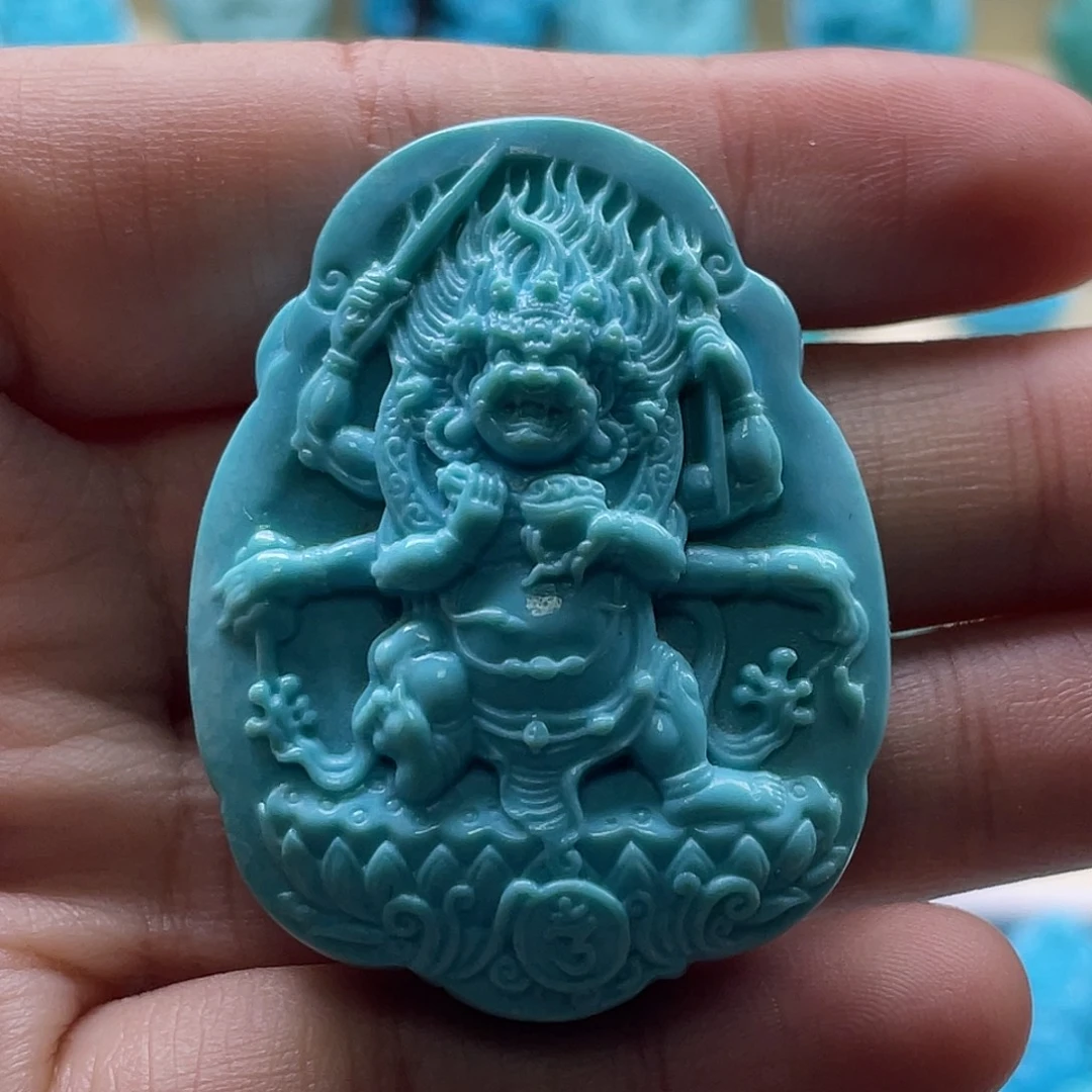 绿松石未镶嵌颈饰