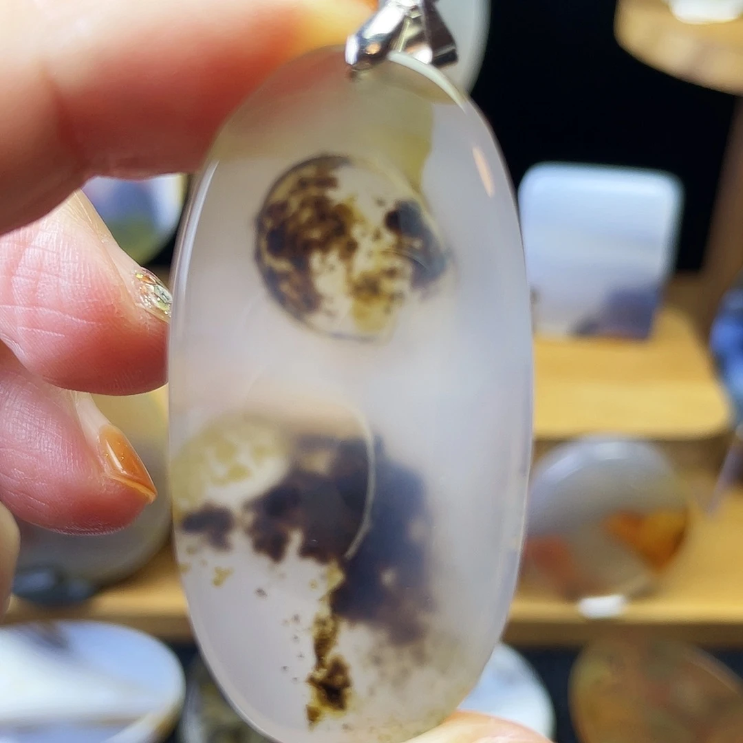 玛瑙/玉髓未镶嵌吊坠