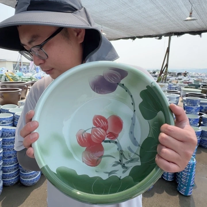 瓷片直径32，高14。。。。