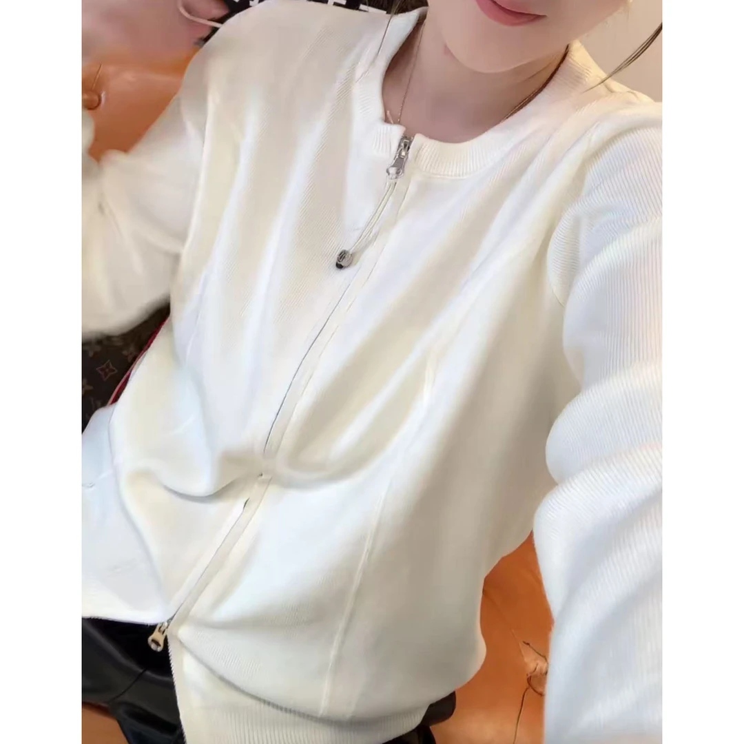 今年流行穿搭2025早秋新款温柔风常规拉链款毛针织衫圆领长袖上衣