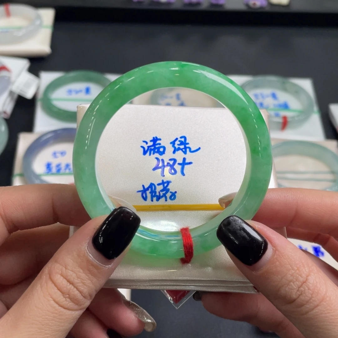 翡翠未镶嵌手镯翡翠手镯