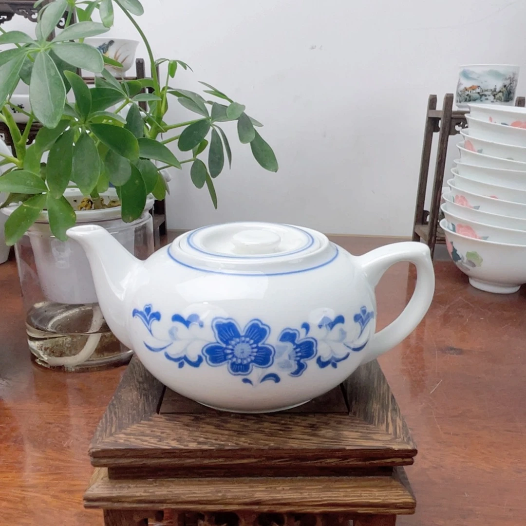 釉下五彩高温瓷器枫*