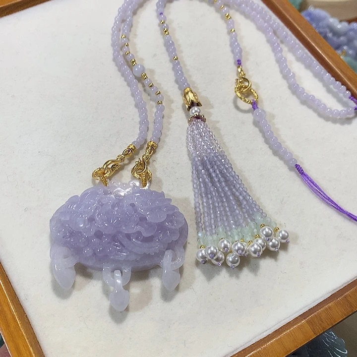 翡翠未镶嵌颈饰翡翠吊坠