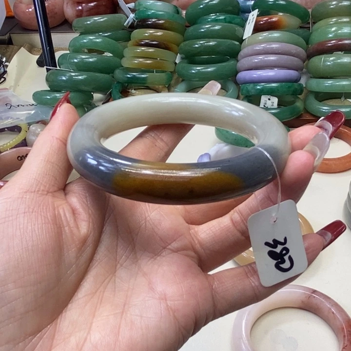 未镶嵌手镯石英质玉?****?