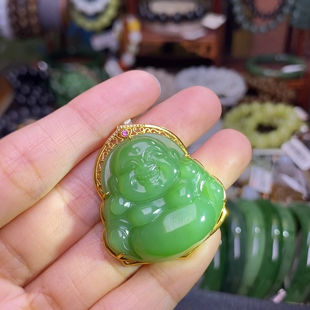 和田玉未镶嵌颈饰碧玉粉绿镯芯佛公18.K金