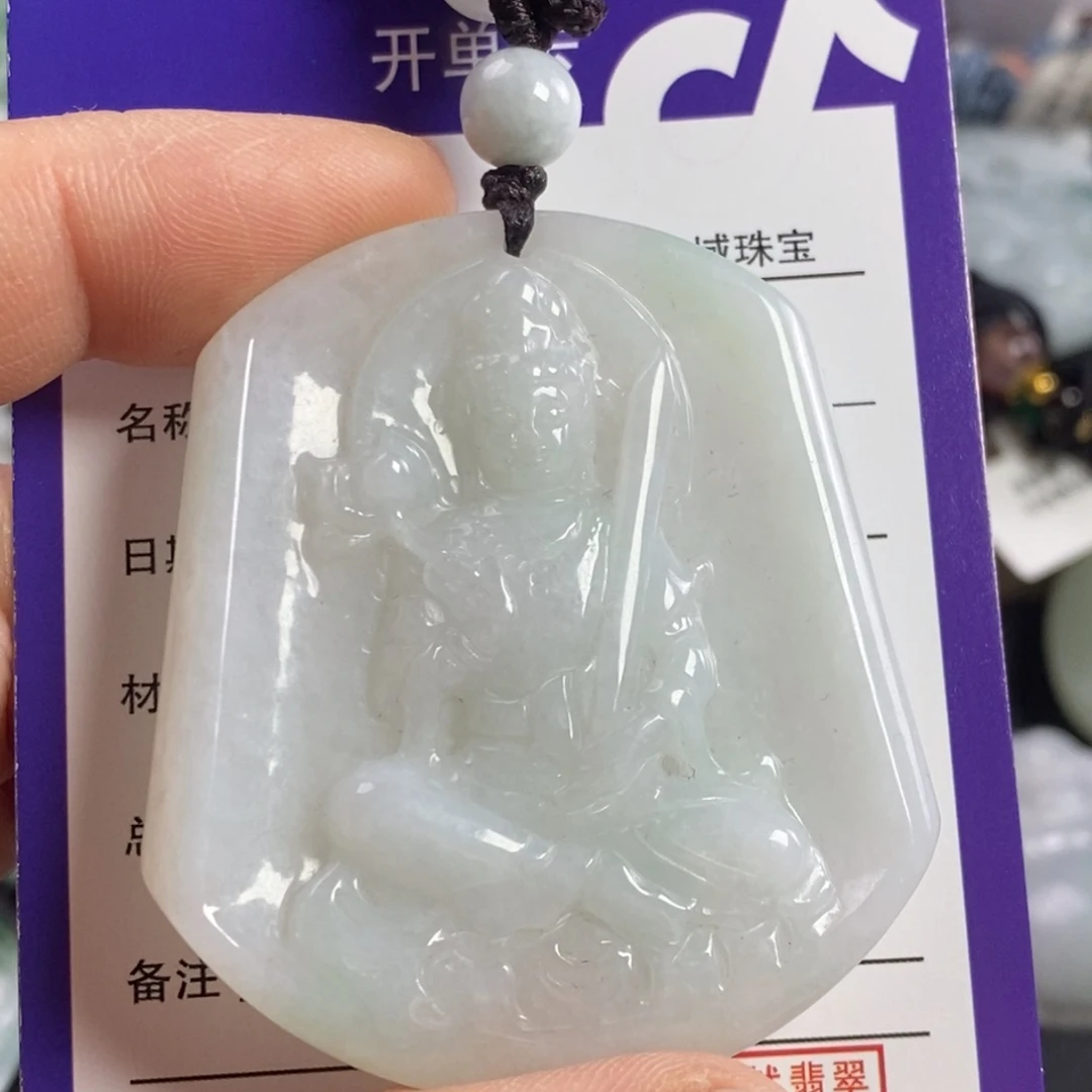 翡翠颈饰未镶嵌虚空藏