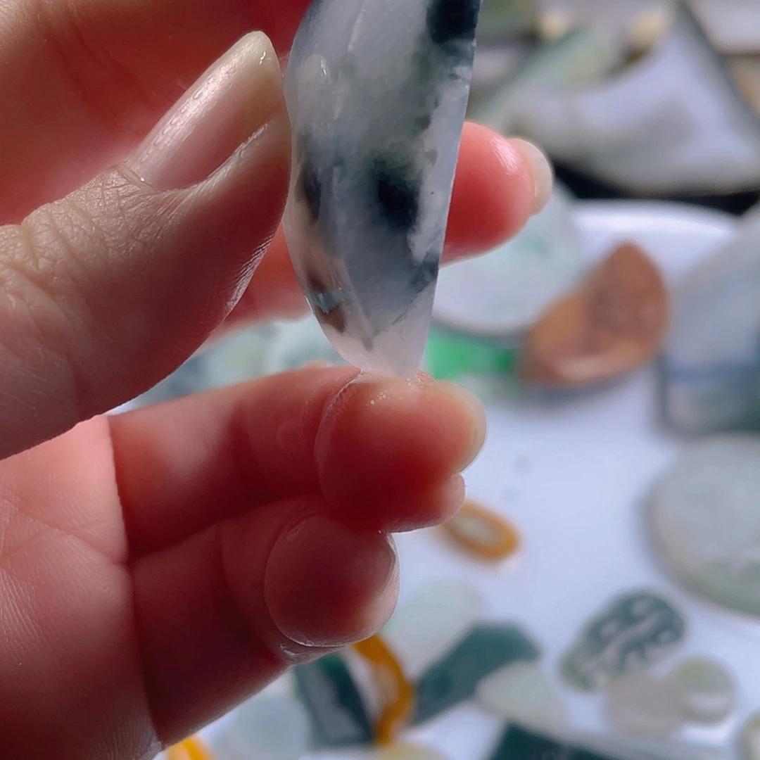 颈饰未镶嵌翡翠a