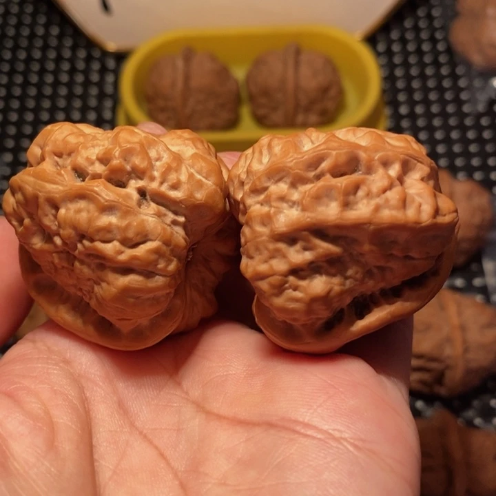 把件文玩核桃大掐腰大八腿