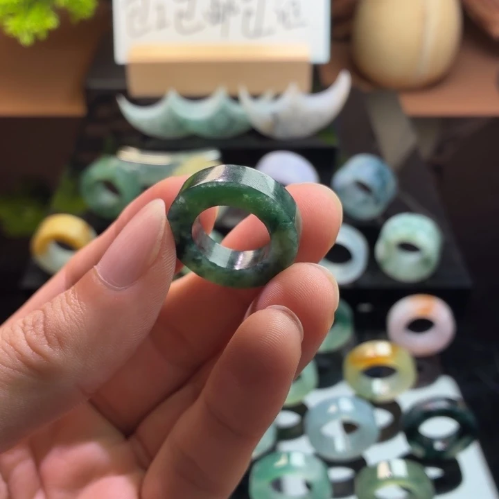 定制翡翠未镶嵌戒指12-19