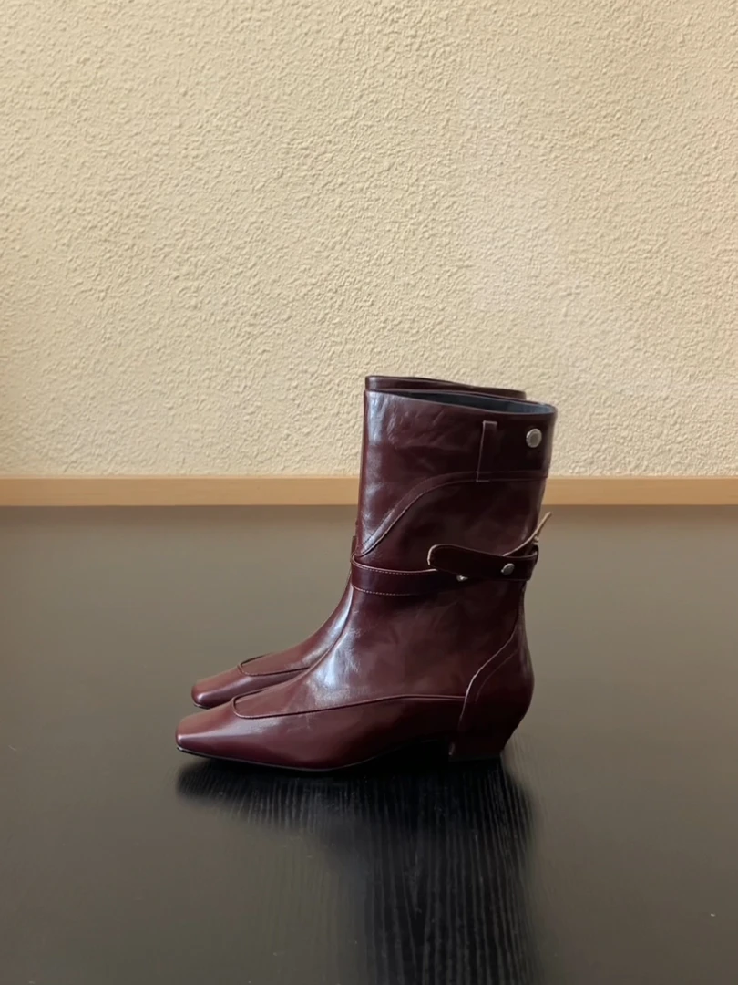 Pokoy-3cm复古方头套筒中筒靴设计感皮带扣坡跟通勤时装靴