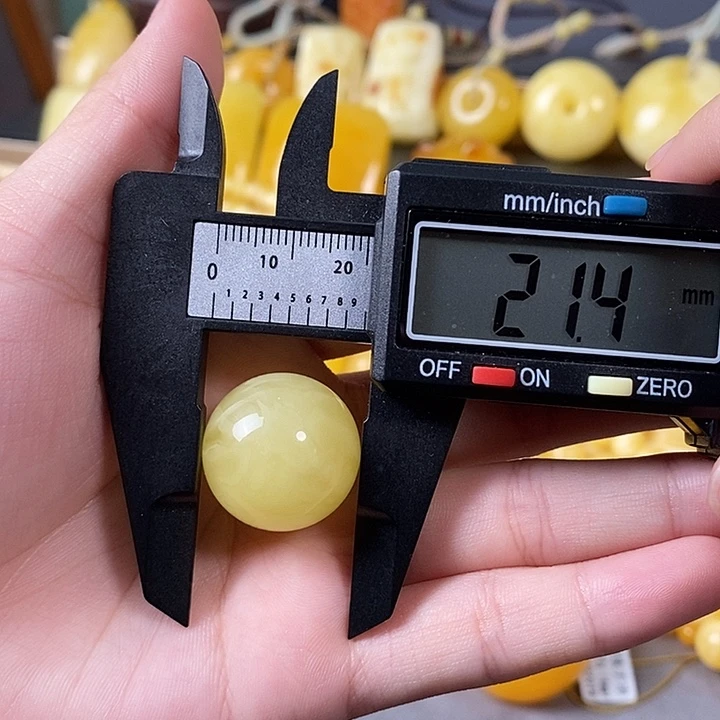 琥珀未镶嵌裸石圆珠