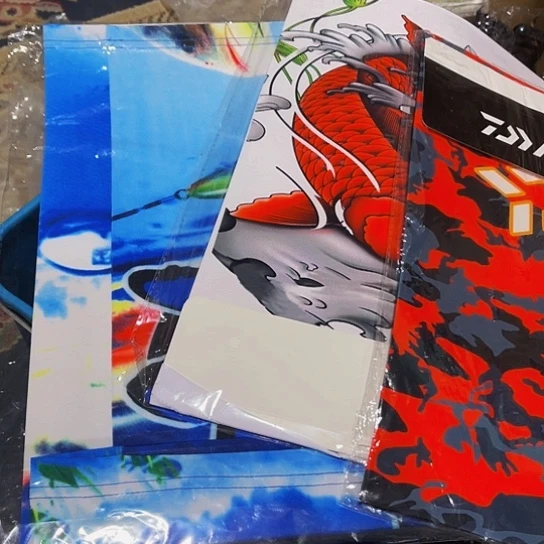 面巾随机发两个。