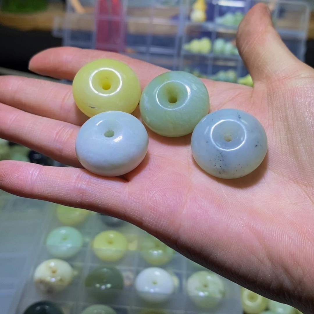 【闪购商品】蛇纹石玉颈饰未镶嵌84