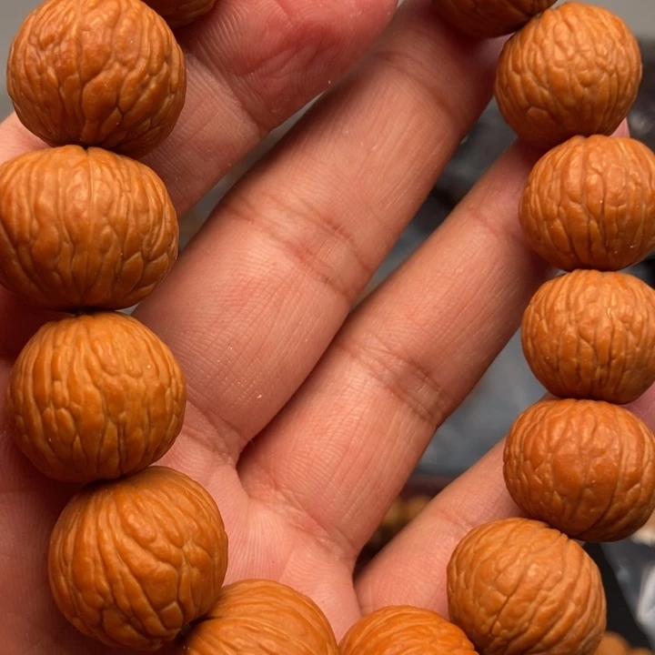 猴头核桃吊坠我们