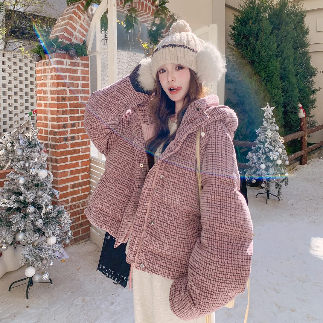 粉色减龄超好看连帽羽绒服女冬季2025新款韩系小个子90白鸭绒外套