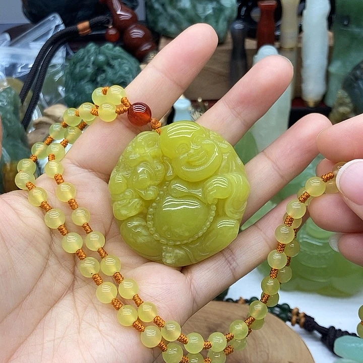 岫玉未镶嵌吊坠挂件