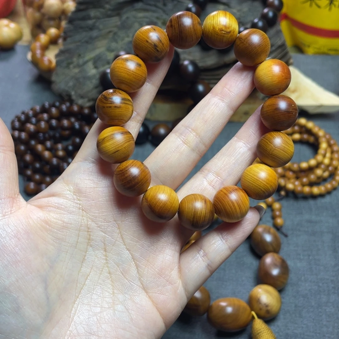 ****柏木（崖柏）1.5干黑油茶料瑕疵