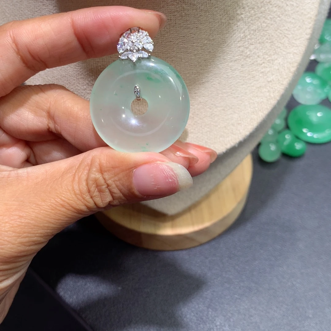 颈饰银S925镶嵌石英质玉