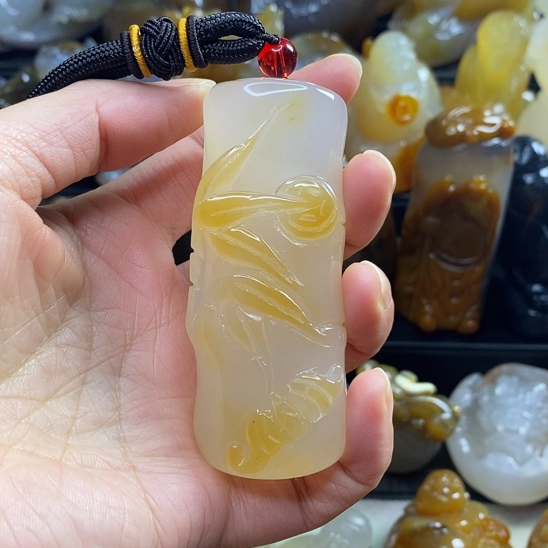 心***泪玛瑙/玉髓未镶嵌手把件