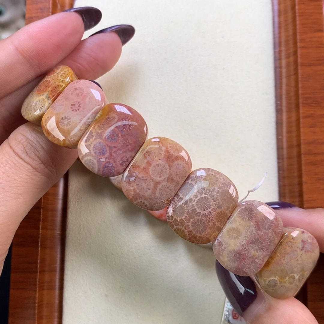 【闪购商品】颈饰未镶嵌硅化珊瑚（珊瑚玉）福利手牌（10号）